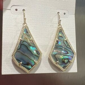 Beautiful NWT Kendra Scott Abalone Shell Alex Earrings in Gold